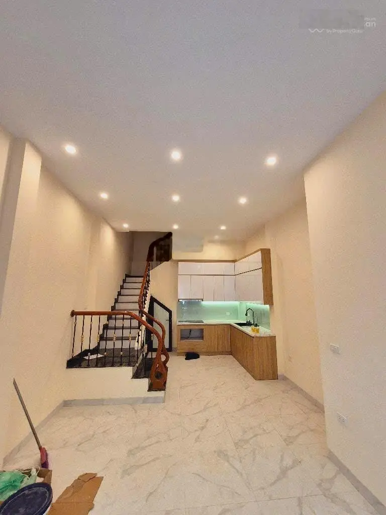 Bán nhà phố đại la - hai bà trưng, ô tô vào nhà, 37m2 x 5 tầng, mặt tiền rộng, 8.9 tỷ