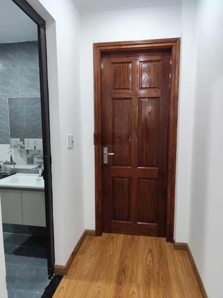 Bán Nhà: Ngọc Hồi, 65m2,5 tầng,6 ngủ,thang máy,cách BX Nước Ngầm 0.9km,3 bước ra oto tránh.Hơn 7 tỷ
