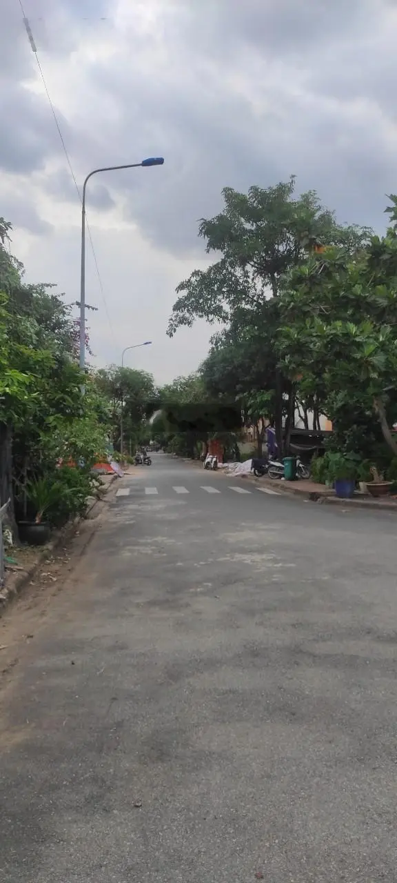 Cần bán lô đất góc 2 mặt tiền Bộ Văn Hoá Khang Điền đã có sổ riêng