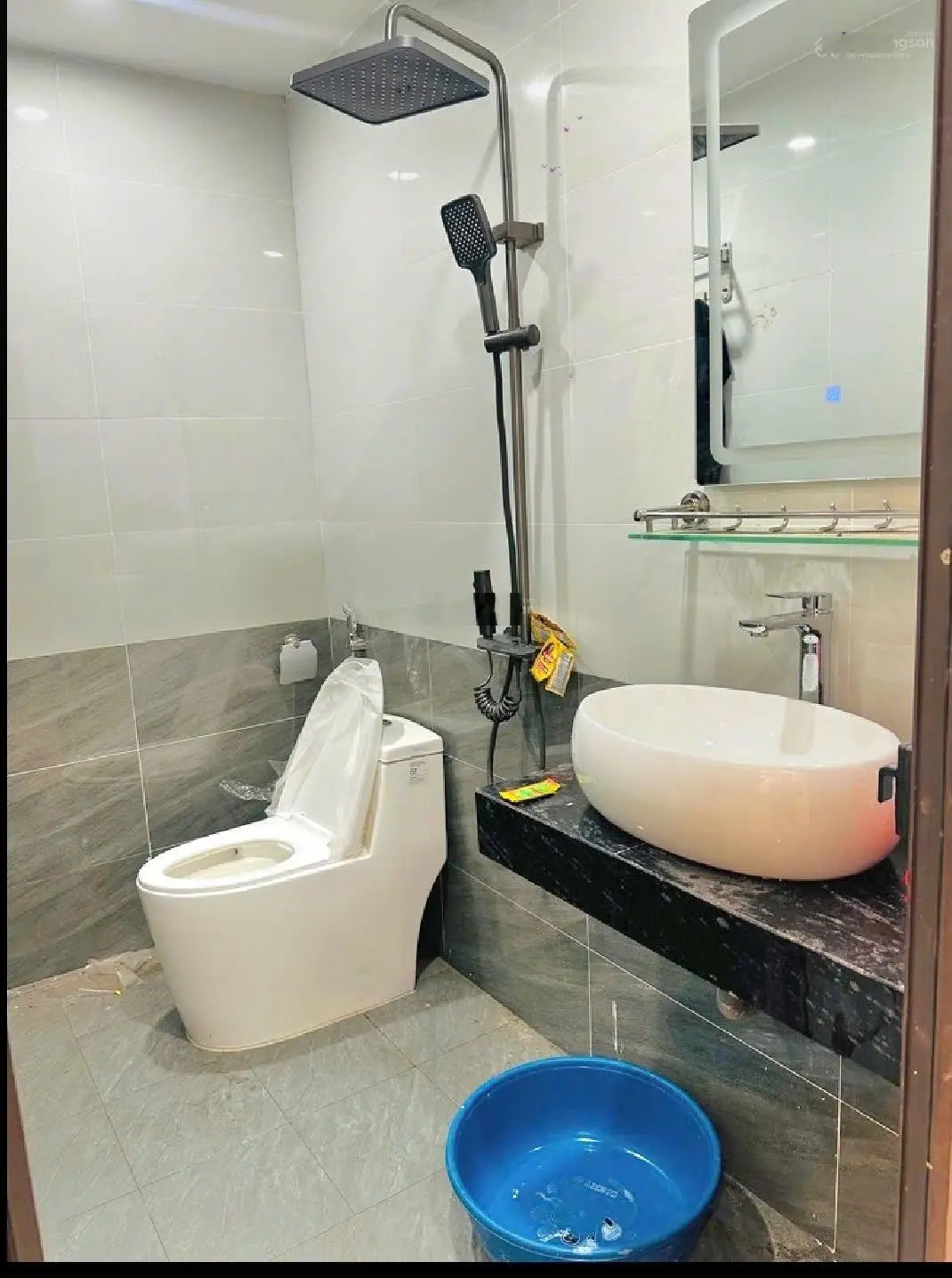 Nhà đẹp Hàm Nghi 40M*MT5,4m, ô tô , cạnh chợ ,gần trường , gần vin, giá êm