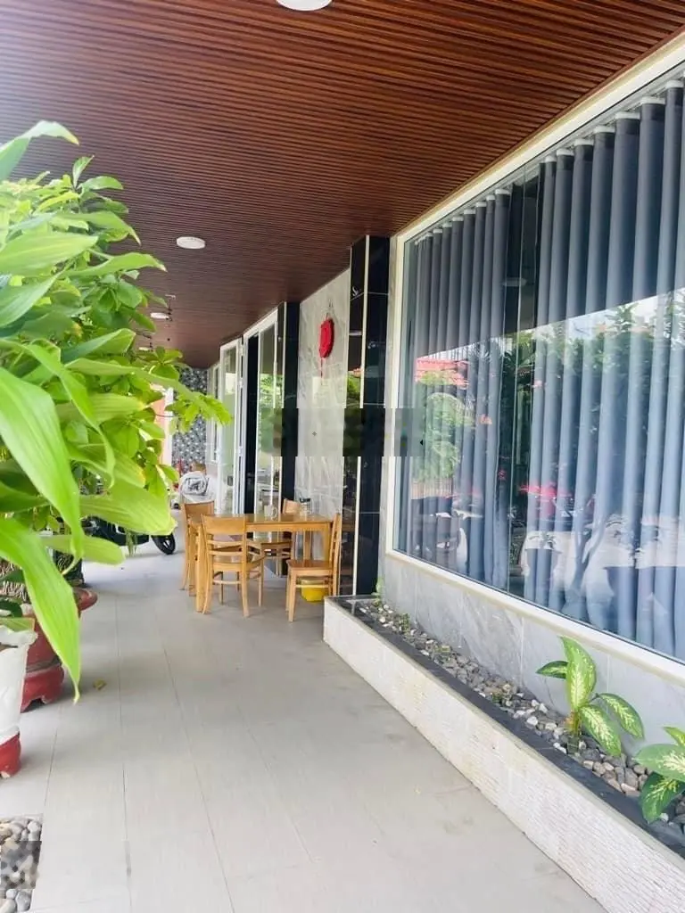 Biệt thự lô góc 4 tầng mới có thang máy khu vip Tên Lửa - ngang 5m, SD 144m2 - vị trí cực đẹp