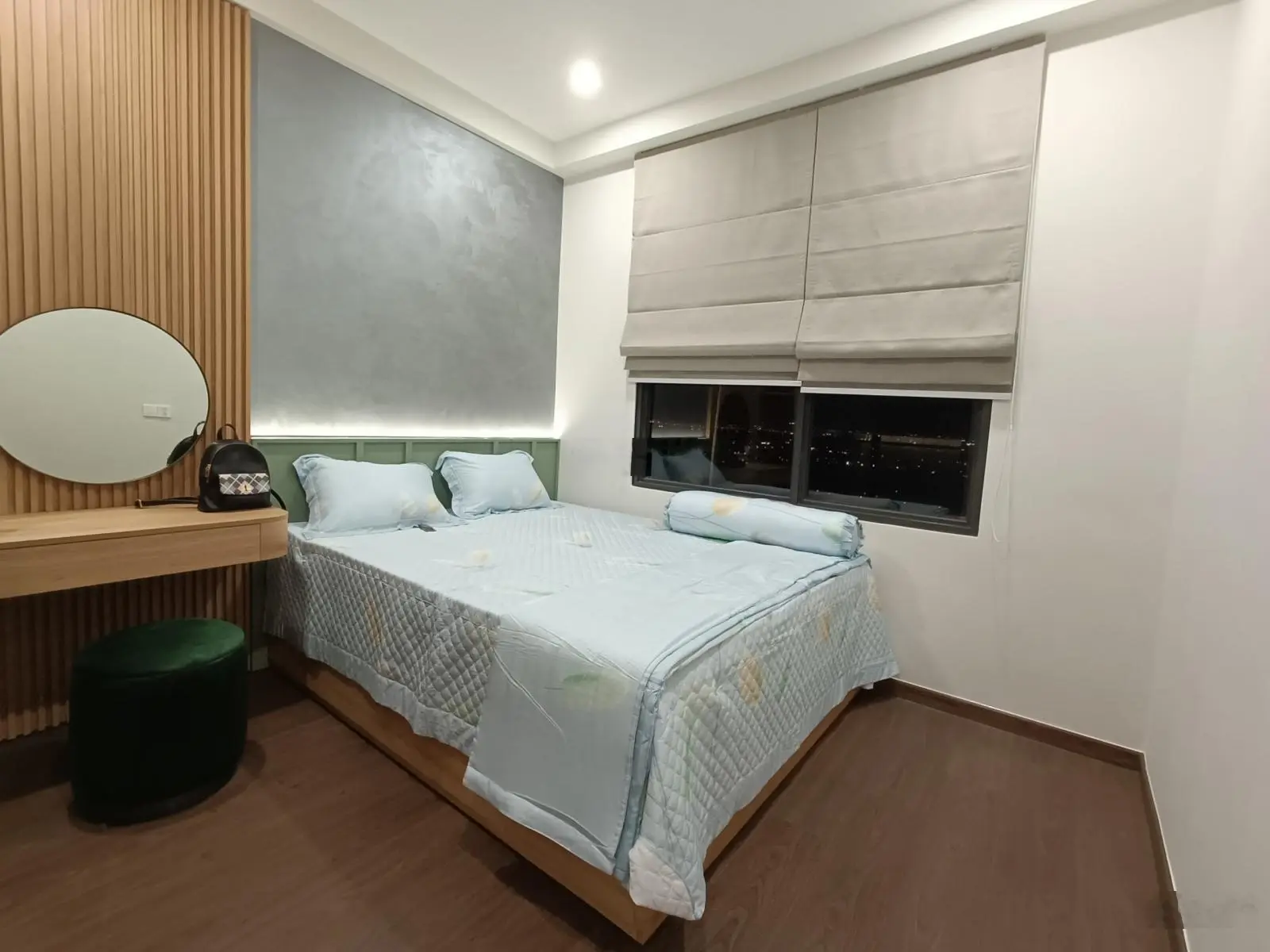 Bán căn hộ The Emerald Golf View tầng 35F view Sài Gòn sẵn hợp đồng thuê 13 triệu đồng