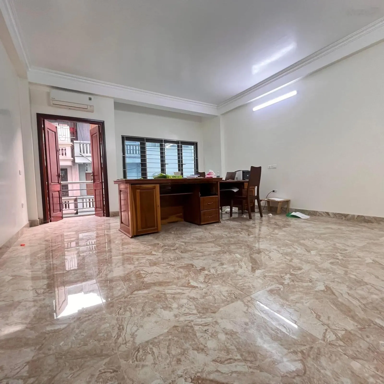 Bán nhà mặt phố Đồng Bát - Nguyễn Hoàng Nam Từ Liêm. DT 70m2, 7T, MT 5m, giá 32.9tỷ