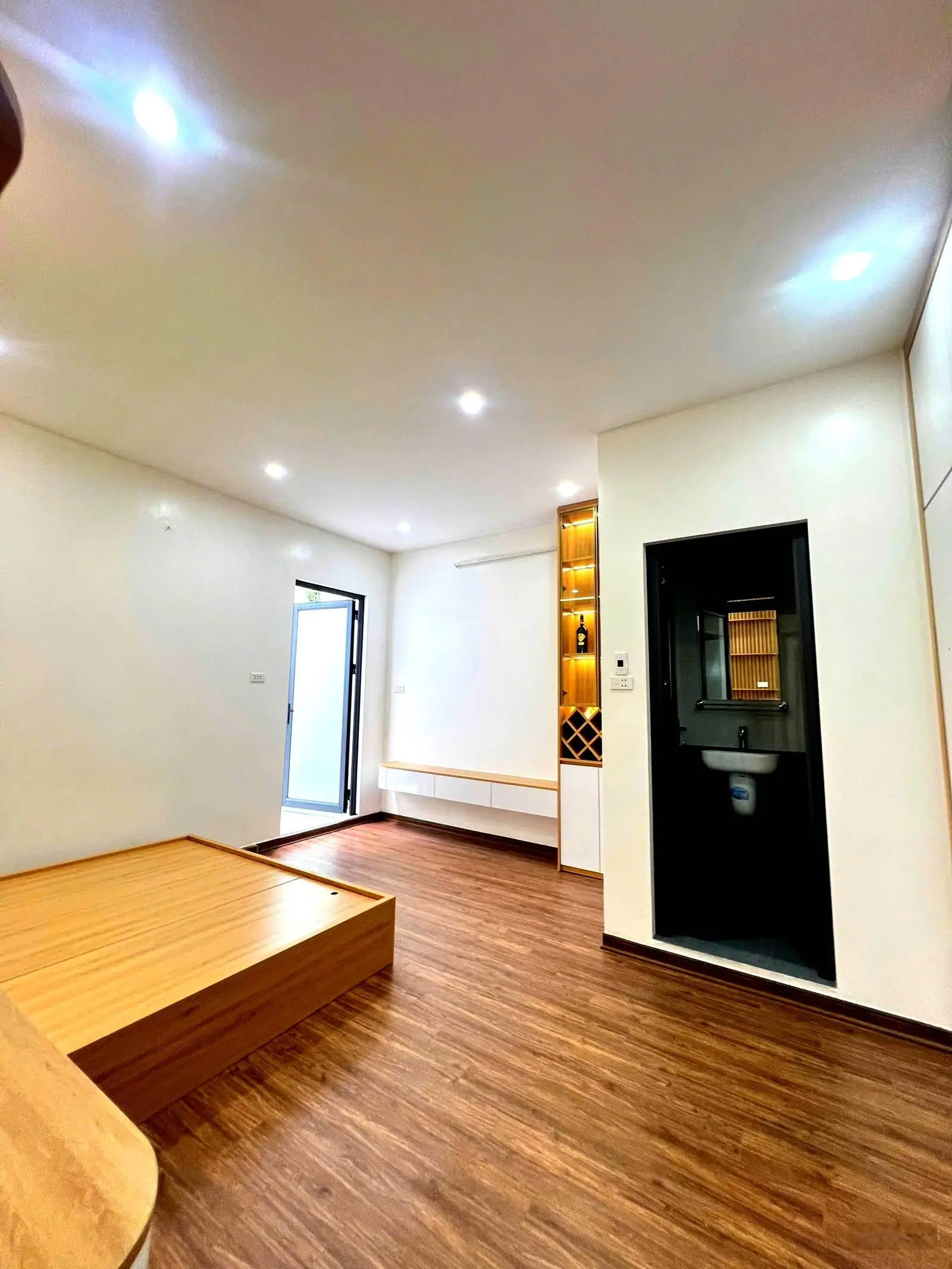 Bán nhà đống đa (lan bá khâm thiên) 40m 3tầng mt4m hai thoáng tặng fun nộithất trungtâm chỉ 4.95 tỷ
