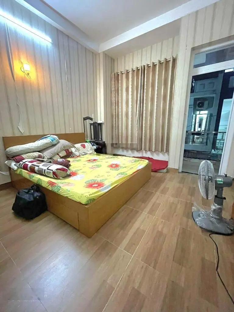 Nhà gần Lê Văn Quới, Bình Tân, 80m2 (4x20m), 4 tầng, hẻm 6m thông, sổ vuông, giá chỉ 6tỷ5