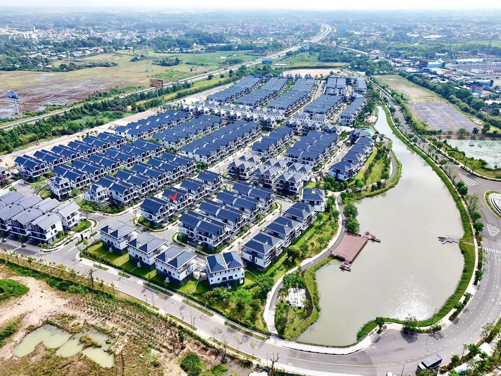 Độc nhất căn 7x15m trục đường 16m giá cực tốt tại ID Junction