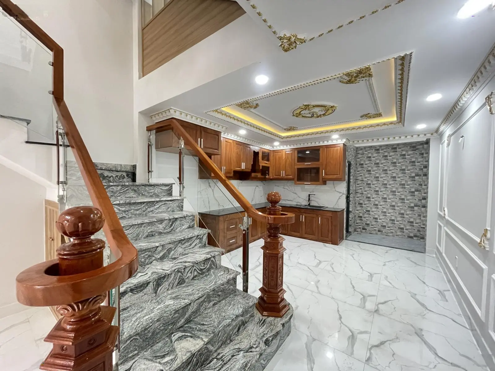 Nhà cực đẹp kiên cố ngay trục phạm văn đồng, full nội thất xịn, dân cư đồng bộ - dân trí, an ninh