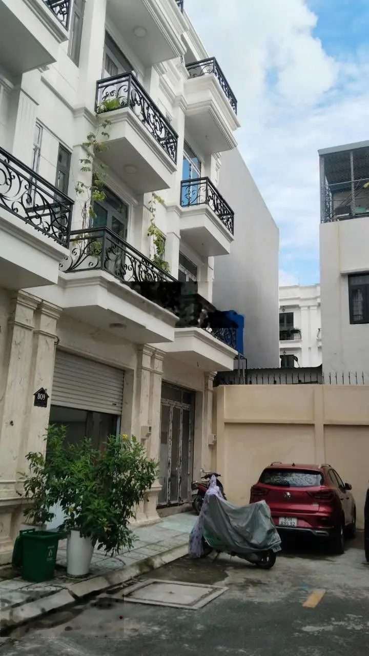 Bán Nhà Phố Liền Kề An Phú Đông Quận 12 4 Tầng Khu Dân Cư Đồng Bộ