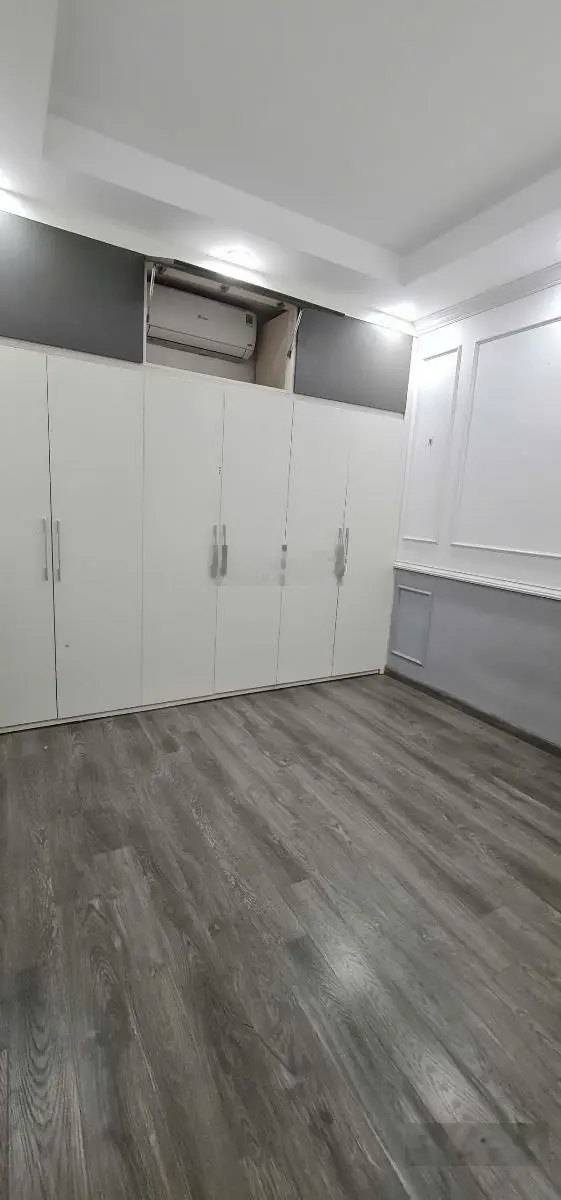 Nhà sổ đỏ 40 m2 - oto đỗ cửa - tiện ích xung quanh đầy đủ