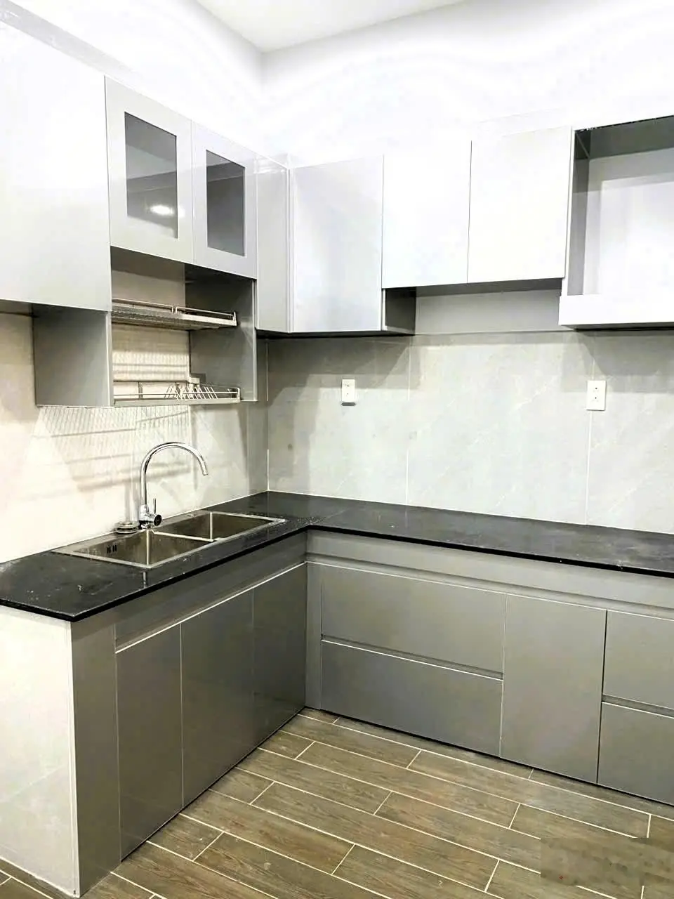 Bán nhà ở Đường 5, Linh Xuân, chỉ với 5,25 tỷ, 53m2, 3PN, 3WC, 2 tầng