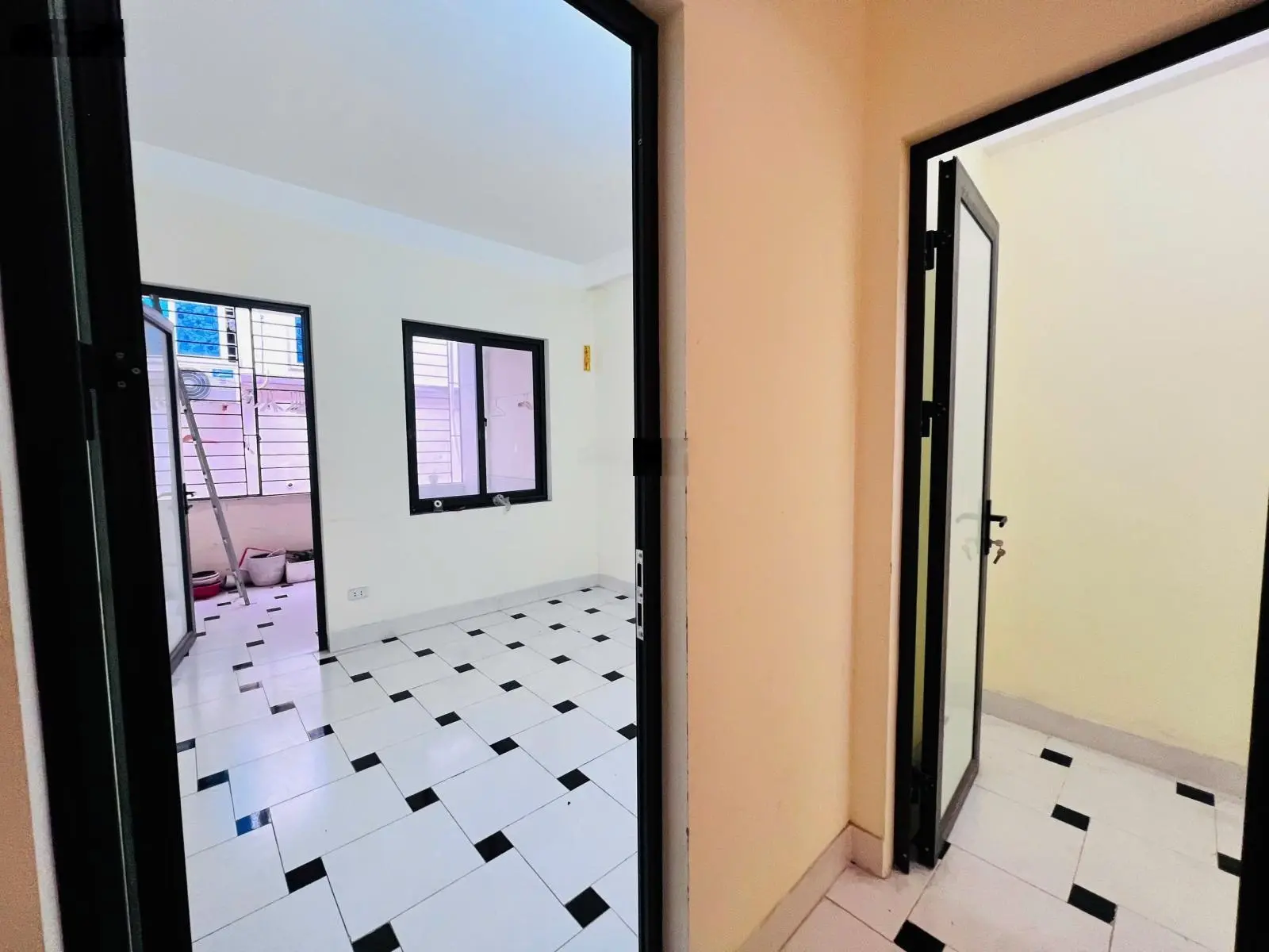 Bán nhà Mỹ Đình 30m ra phố - 5T - ở ngay - giá bán nhanh - chủ thiện trí