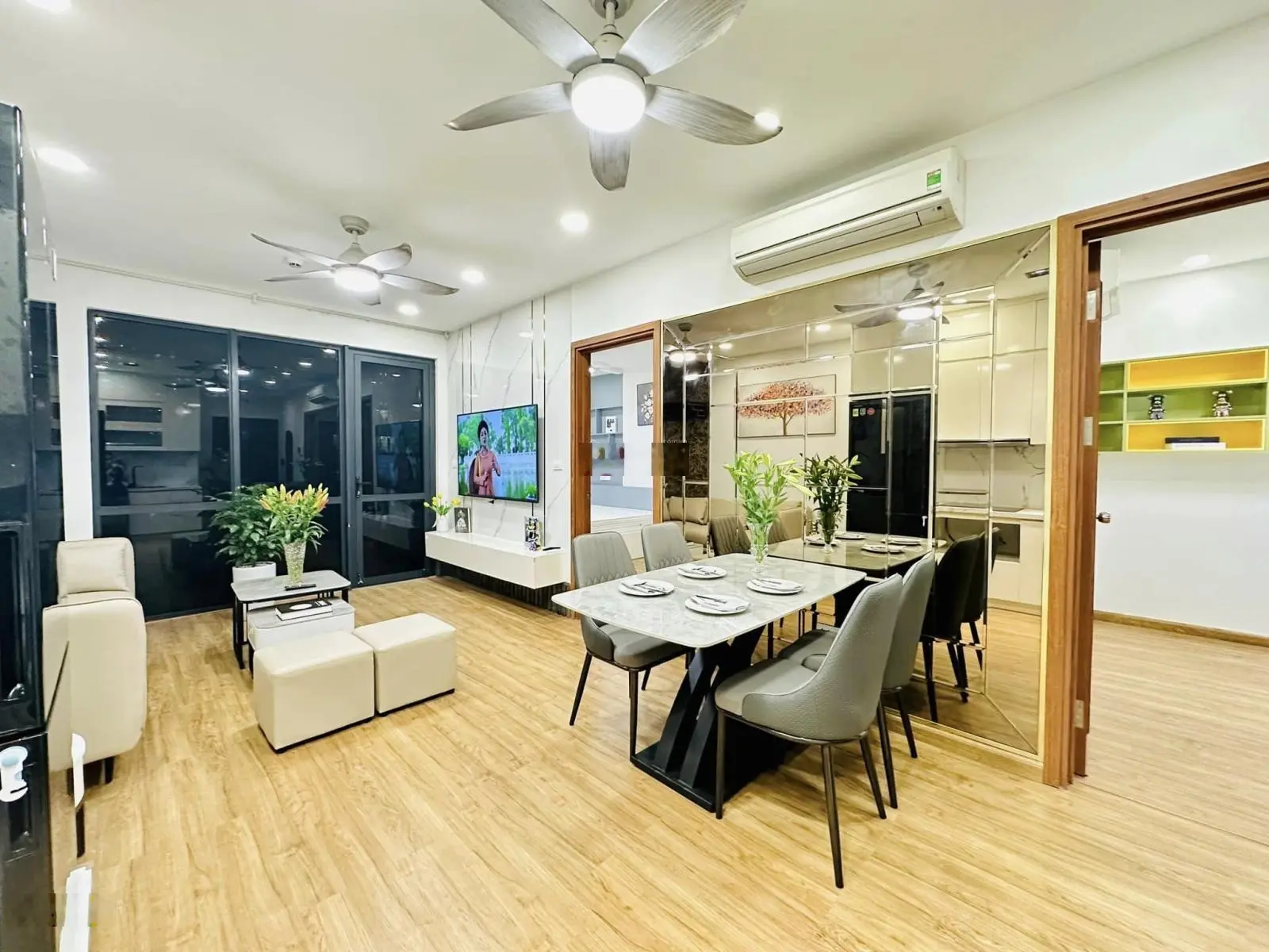 Bán CH 5A Lê Đức Thọ, 2n2vs, 70m2, Full đồ, giá 3,6 tỷ. LH 0982 629 ***