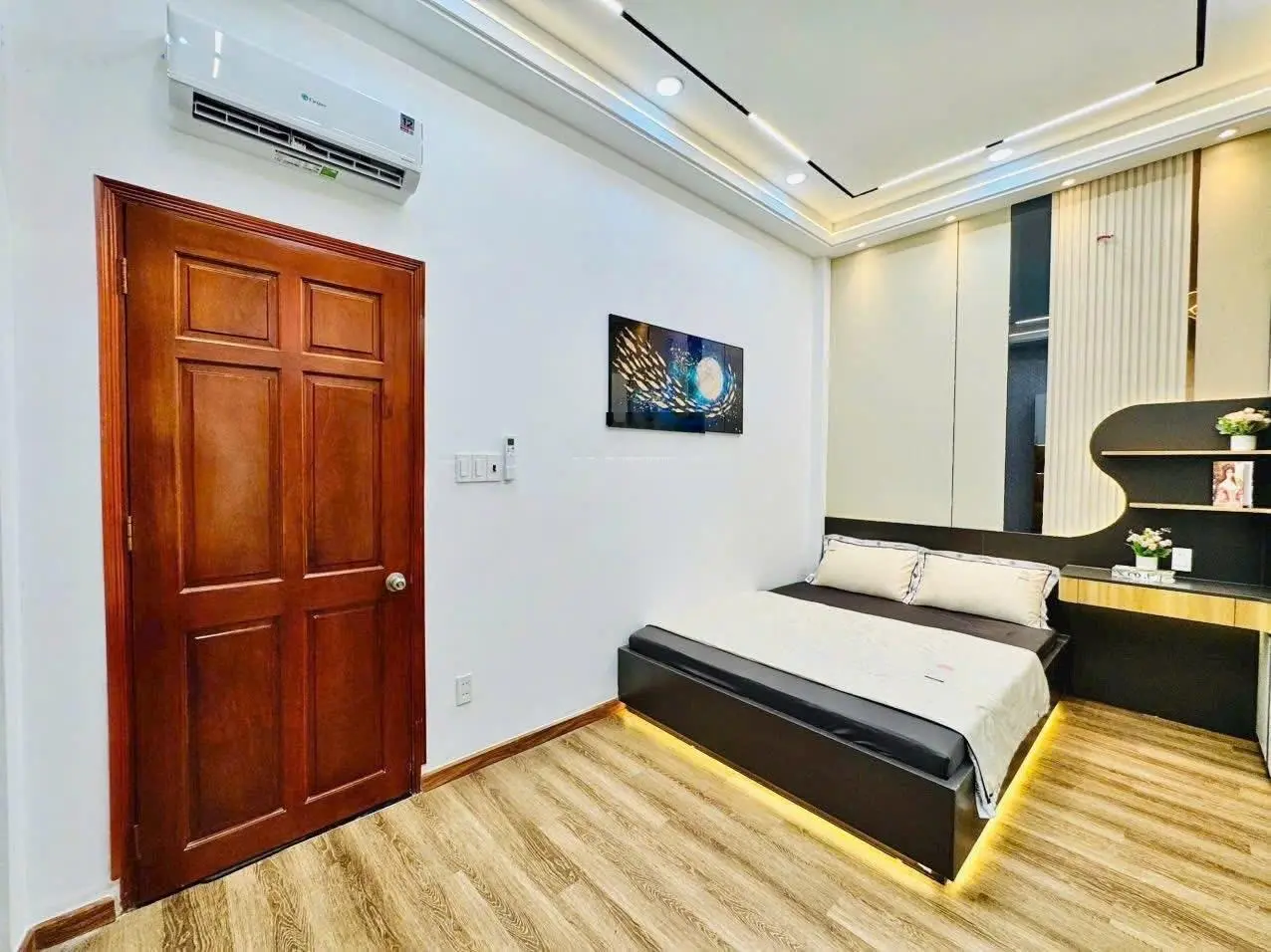 Bán nhà riêng tại Đất Thánh, 3,48 tỷ, 60m2, 4PN, 3WC, đẹp, nhiều tiện ích