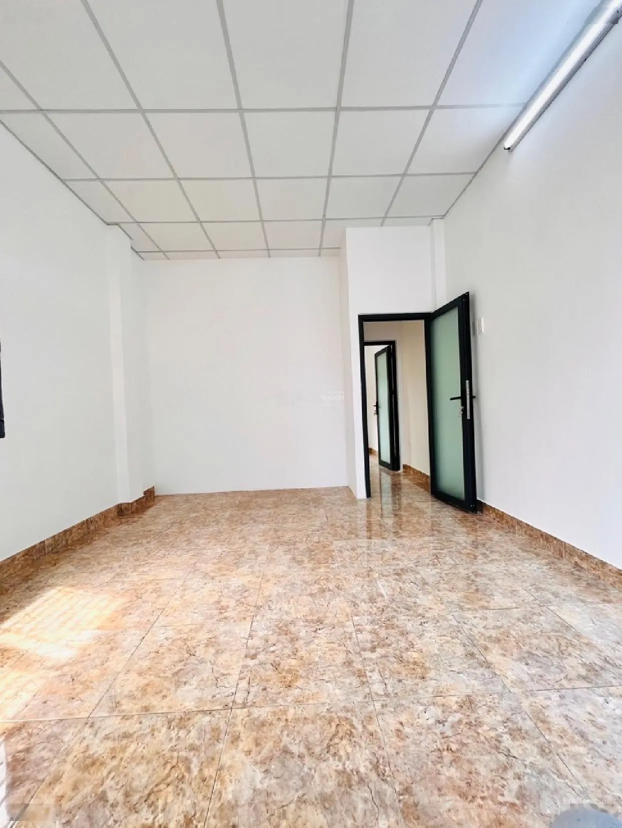 Gấp bán căn Bạch Đằng P15, DT 59m2 (thực tế 84m2), nhà 2 tầng hẻm 3m thông, Hạ 400tr - chỉ 5.15 tỷ.