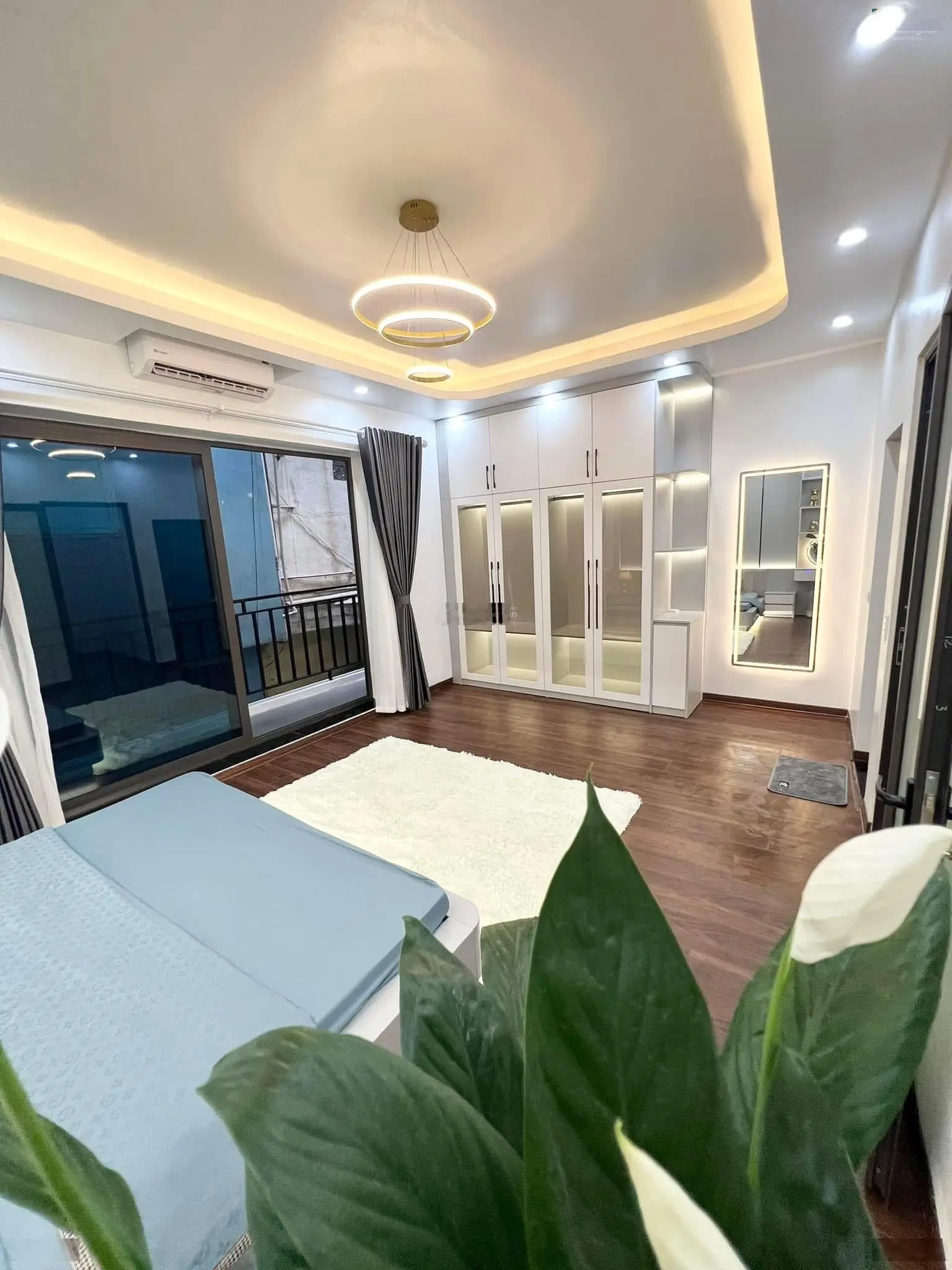 42m x 6 Tầng - nhà đẹp như khách sạn - Sổ đỏ vuông nét phố Khâm Thiên- Trung Phụng - Đống Đa .