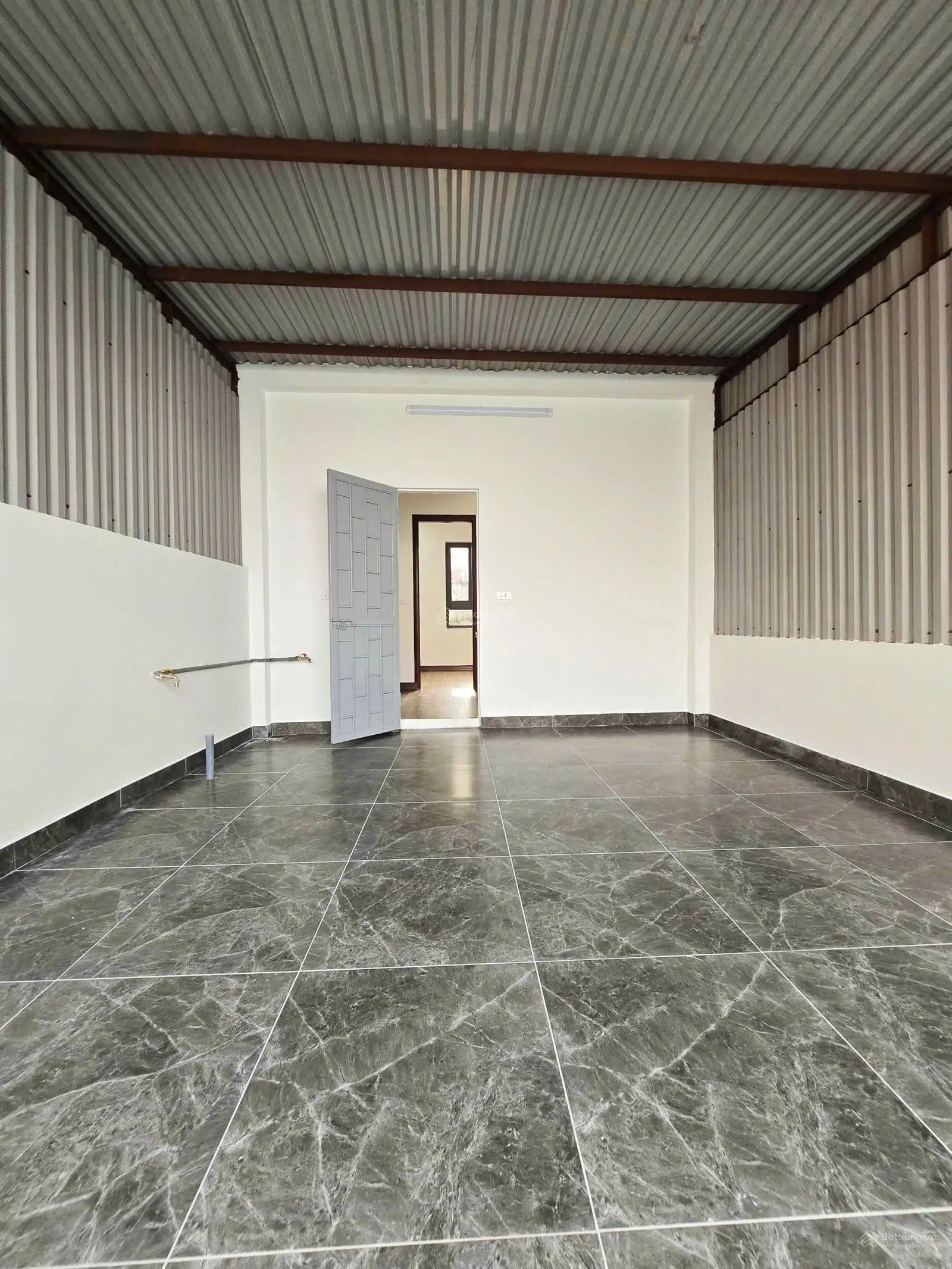 Bán gấp nhà La Khê, Hà Đông, diện tích 35m, 5 tầng, ở ngay, ngõ thông 2 ô tô, đầy đủ tiện ích