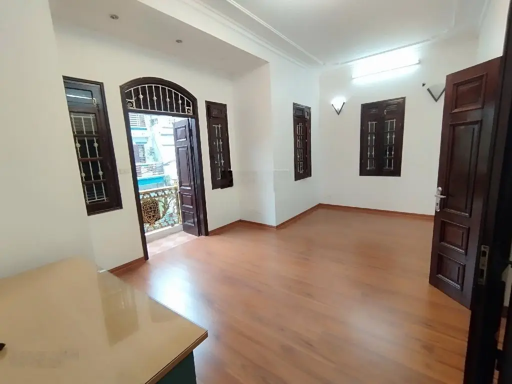 Bán 5 tầng MP Nghiêm Xuân Yêm, 1 mặt ngõ sau, vị trí đẹp, KD sầm uất, 120m, 5 tầng, MT 7.7m