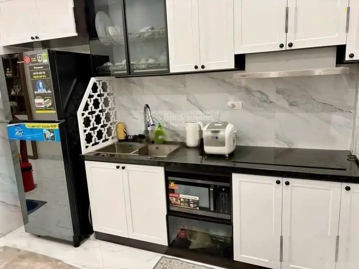 Bán nhà phố Giảng Võ, ngõ nông, 3 gác tránh gần phố, ô tô 35m, dt 44m2 * 5 tầng, giá nhỉnh 8 tỷ