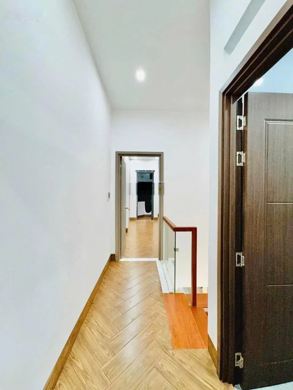 Bán nhà cho thuê dt 64m2 shr nằm ngay đường trần văn kiểu p11 q6 đường trước nhà 6m kdc đông đúc
