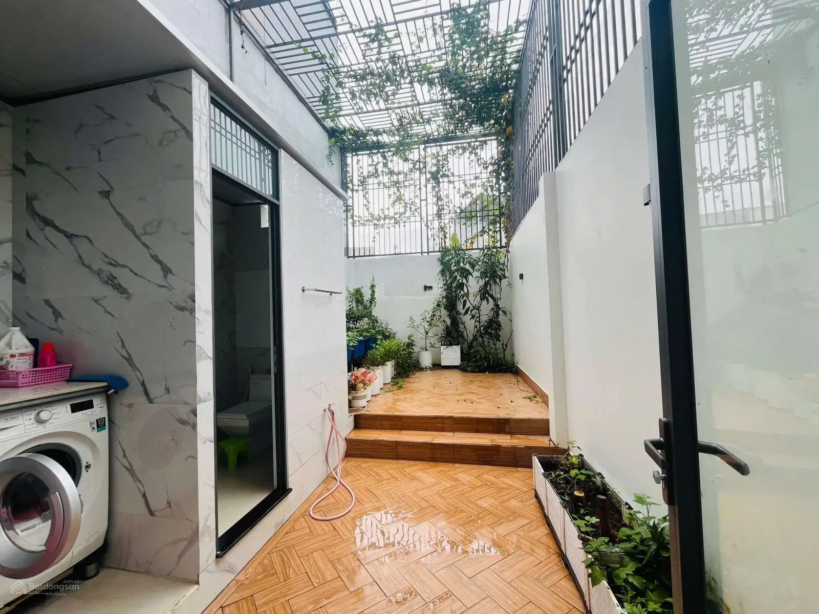 Nhà mới đẹp 4 tầng, mặt tiền KD, Đường 359 PL B, Quận 9
