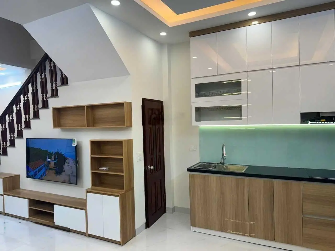 1 căn Duy nhất tại Đường Nguyễn Hoàng 50m2 - Lô Góc - Khu dân trí cao - gần chợ - nhà Mới - 8 tỷ
