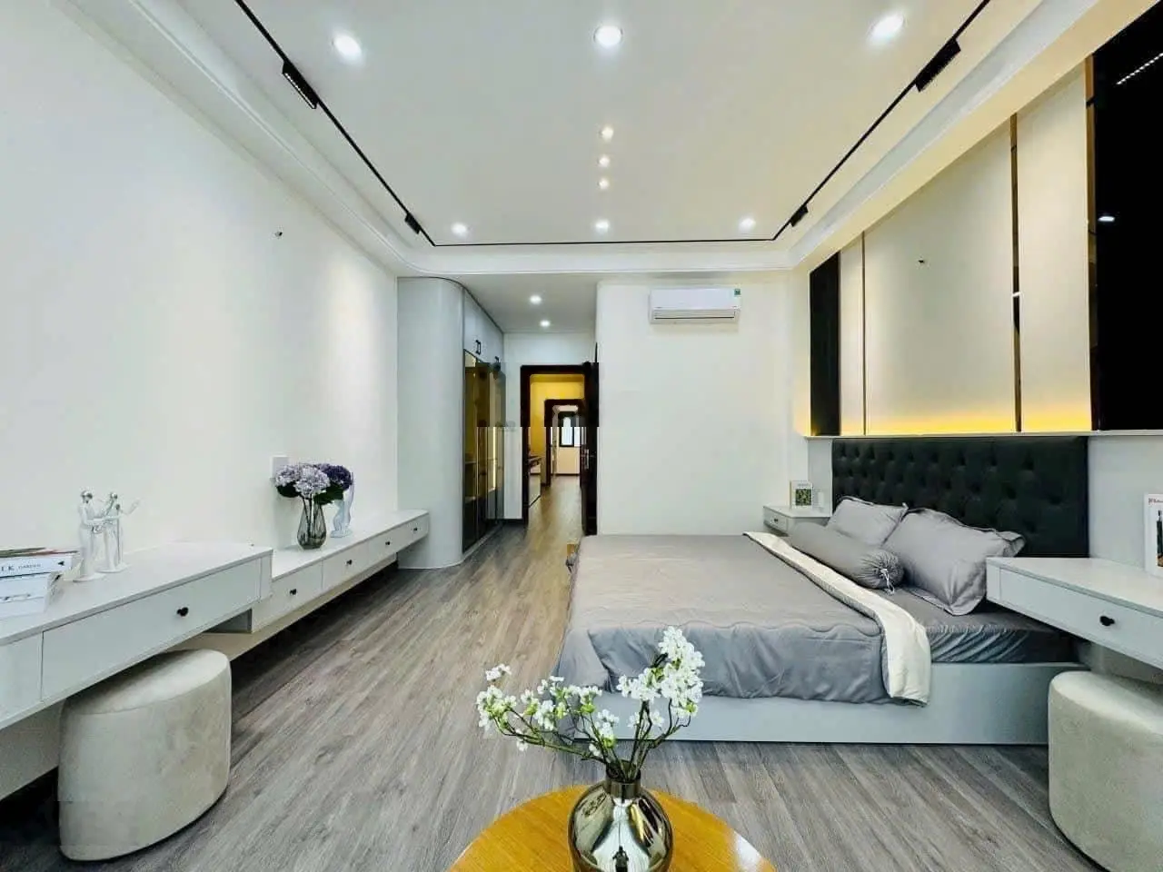 Nhà mặt tiền 5 tầng 7PN 8WC thang máy 4x21m Thống Nhất P16 Gò Vấp