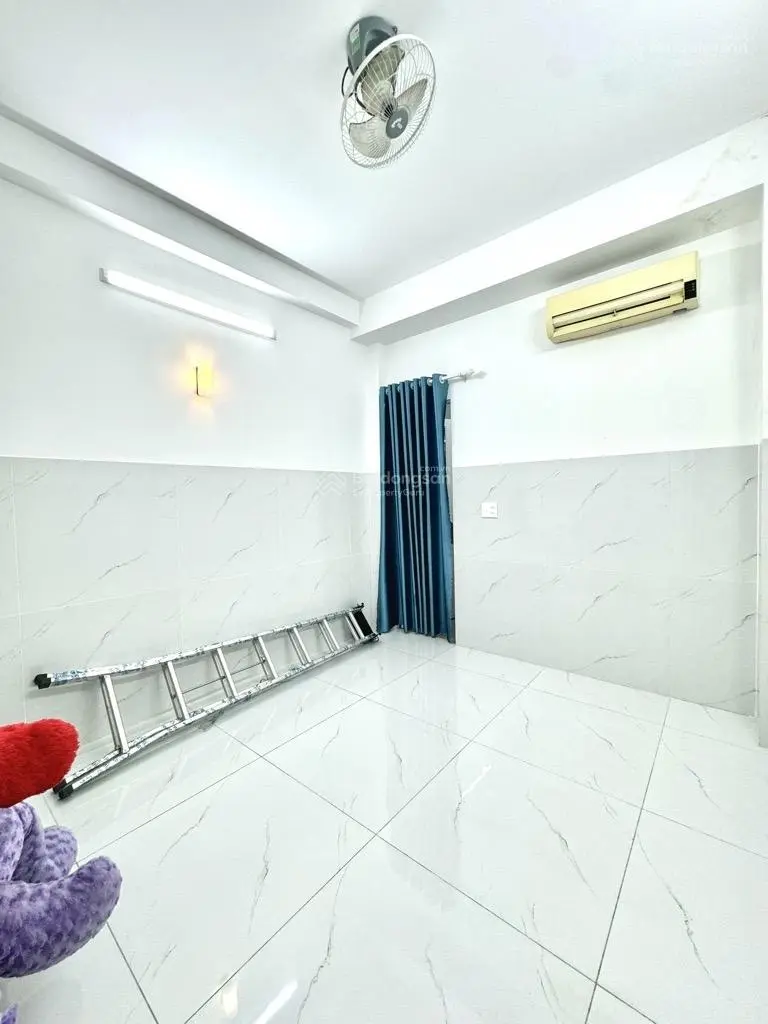 Sau lưng căn mặt tiền - nhà đẹp Lê Văn Việt Hiệp Phú Q9 - 6.7 tỷ - 69m2 - 5PN - xe hơi tới nhà