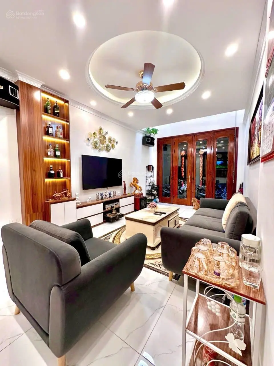 Bán nhà Quan Nhân Gần Trường Học, Khu Dân Trí Cao 54m² Giá 8.5 Tỷ