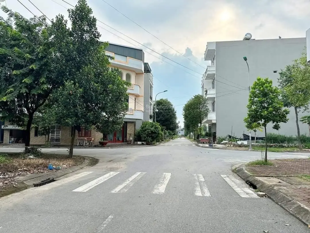 Cần bán lô đất làn 2 Trần Đăng Tuyển gần KĐT Phúc Ninh, Phương Vỹ, TP BN. Giá chỉ 4, x tỷ