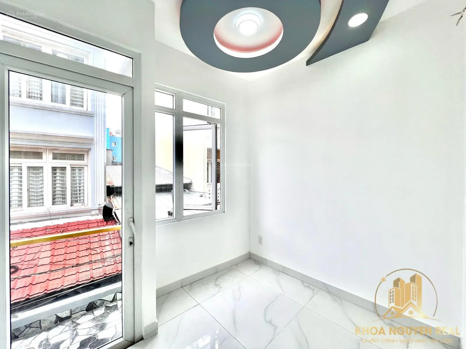 Nhà đẹp nở hậu đường số, phường 4 quận 4 - 3.3x11m - 3 lầu hoàn công đủ
