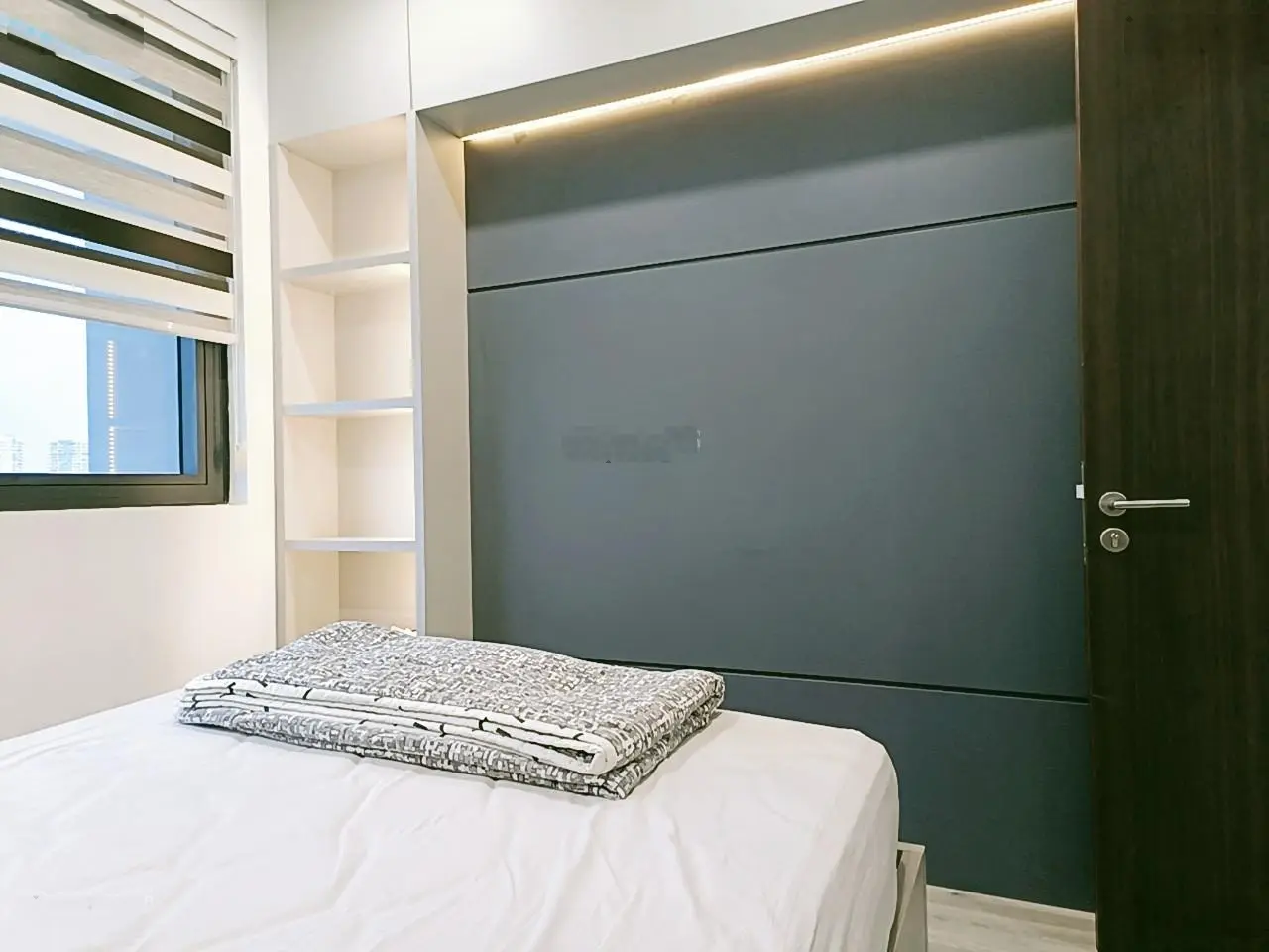 Cần bán căn hộ One 2 phòng ngủ, diện tích 81.32m2, full nội thất, view sông, giá 7,5 tỷ