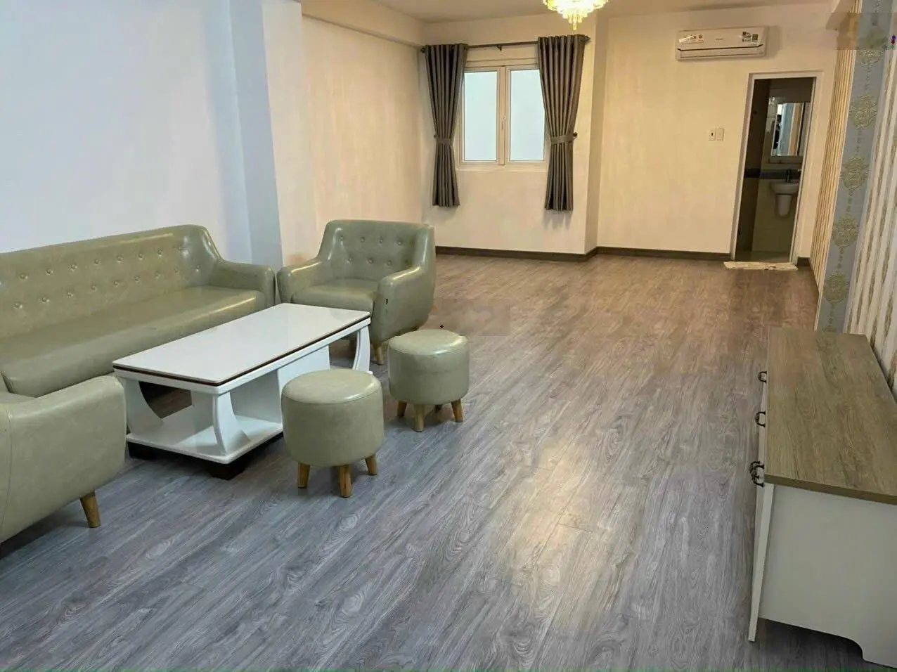 CHỦ HẠ 500Triệu BÁN GẤP NHÀ LÊ TUNG, Q.11 ngay SVĐ PHÚ THỌ, HẺM KINH DOANH 6M, Cho Thuê 20tr/tháng