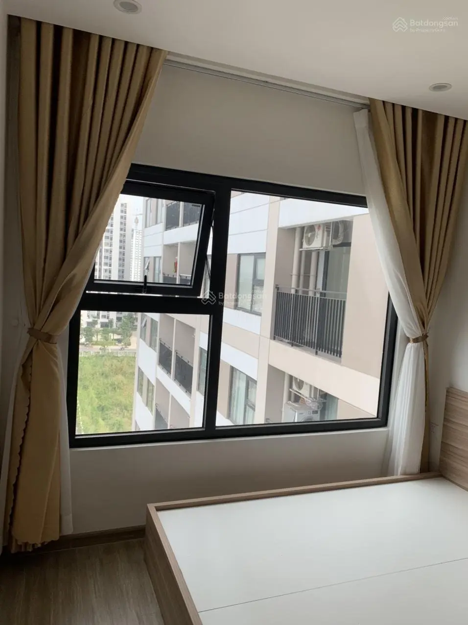 Cắt lỗ 550tr căn 2pn + DT 69m2 khu Origami tặng full nội thất gỗ giá chỉ 3.050 tỷ tầng trung thoáng