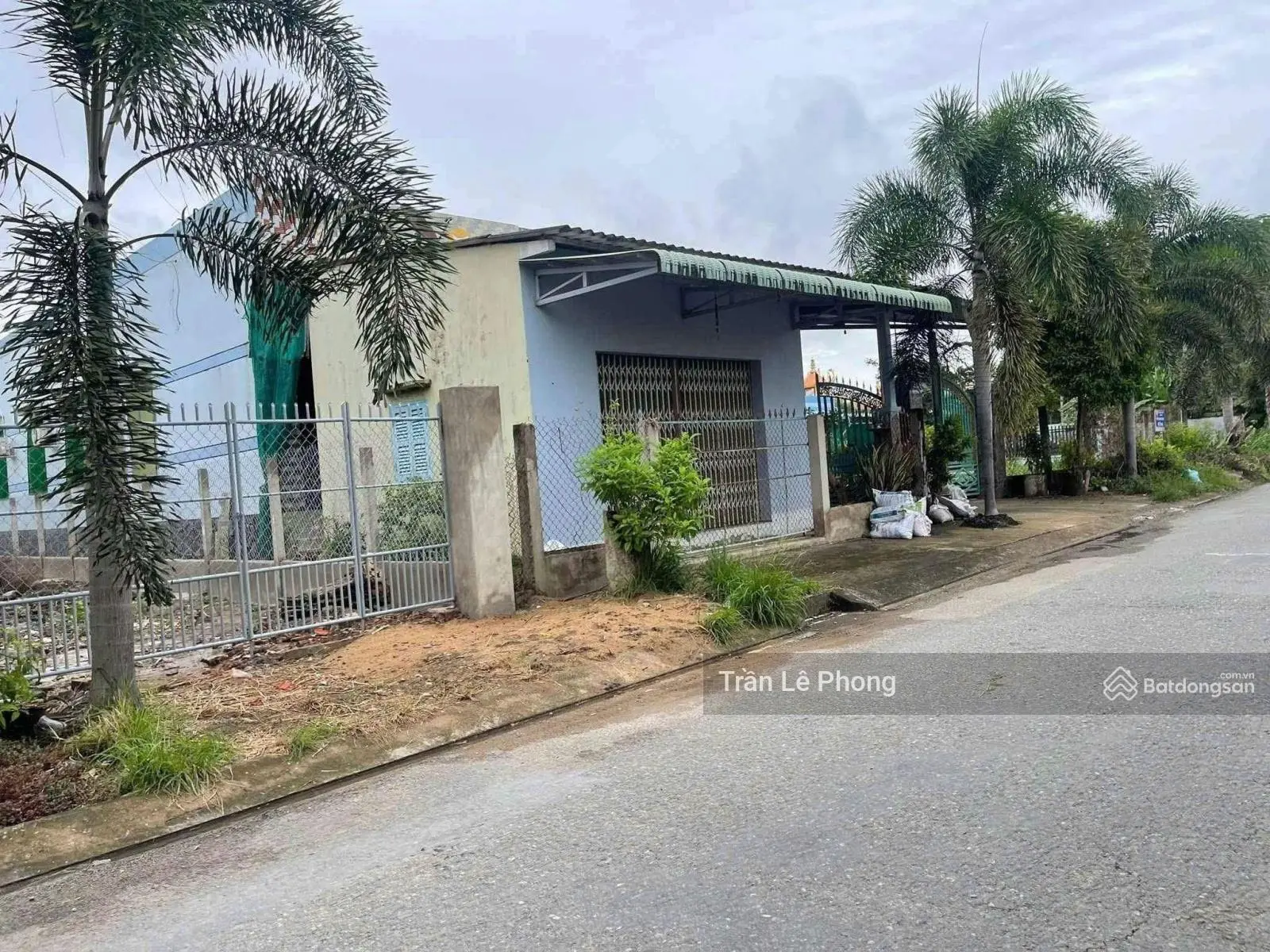 Cần vốn đầu tư, ra nhanh đất 175m2/SHR, Đ.Võ Văn Phẩm-Bình Phú-Bến Tre, Giá:436tr, dân cư đông đúc.
