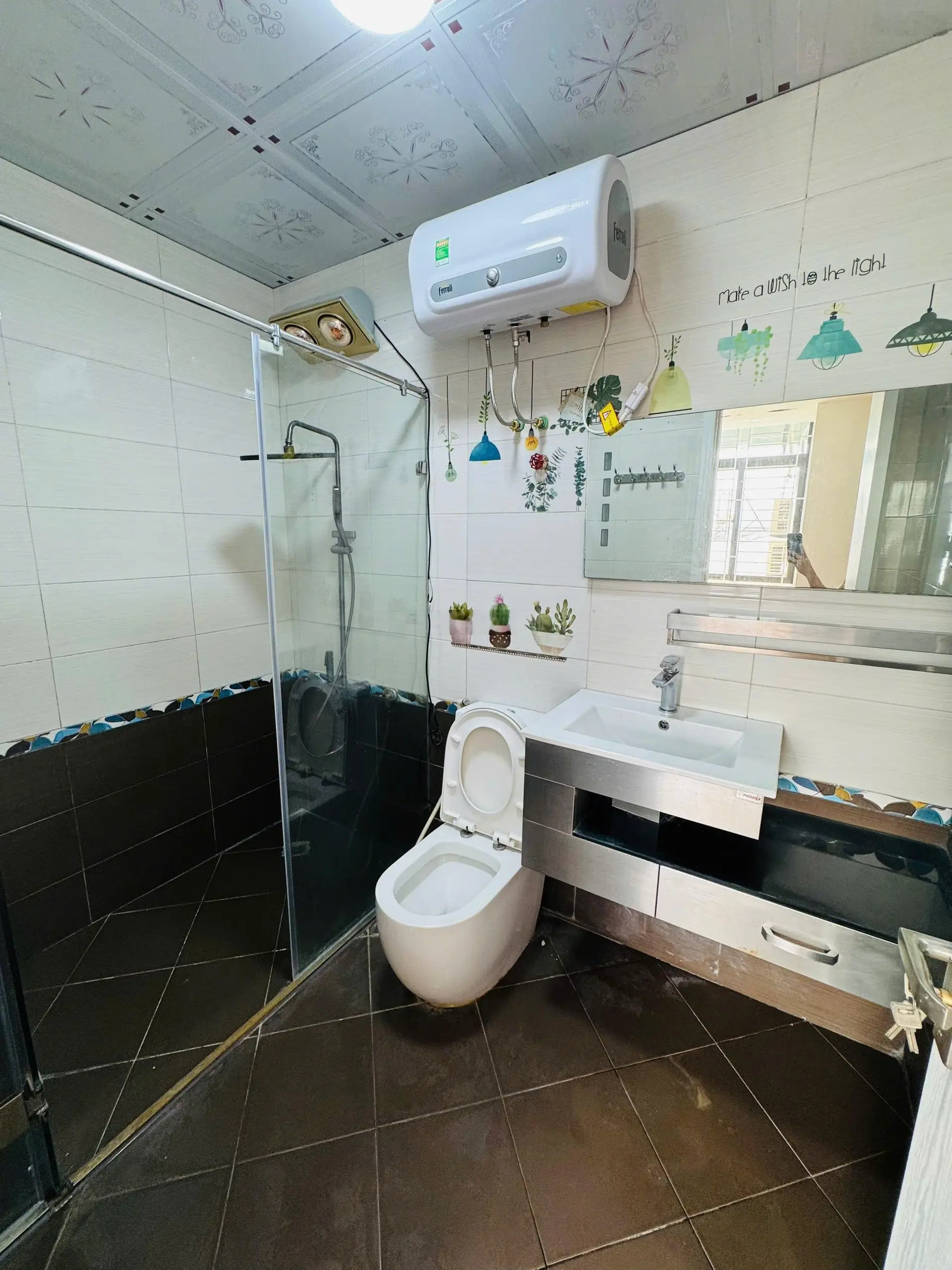 Em cần bán 3 ngủ tòa Licogi Đại Từ - Hoàng Mai. Diện tích 110 m2 thiết kế 3 ngủ 2 vệ sinh.DT:110m2