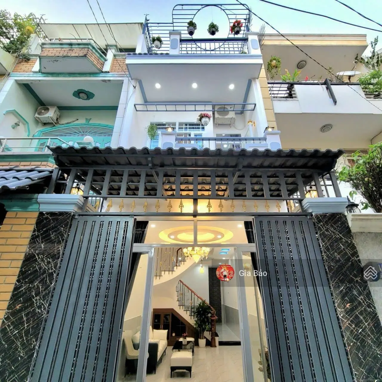 Cần bán gấp căn nhà 60m2 giá 3tỷ550 triệu đường Nguyễn Xí quận Bình Thạnh. Đang cho thuê 16tr/tháng