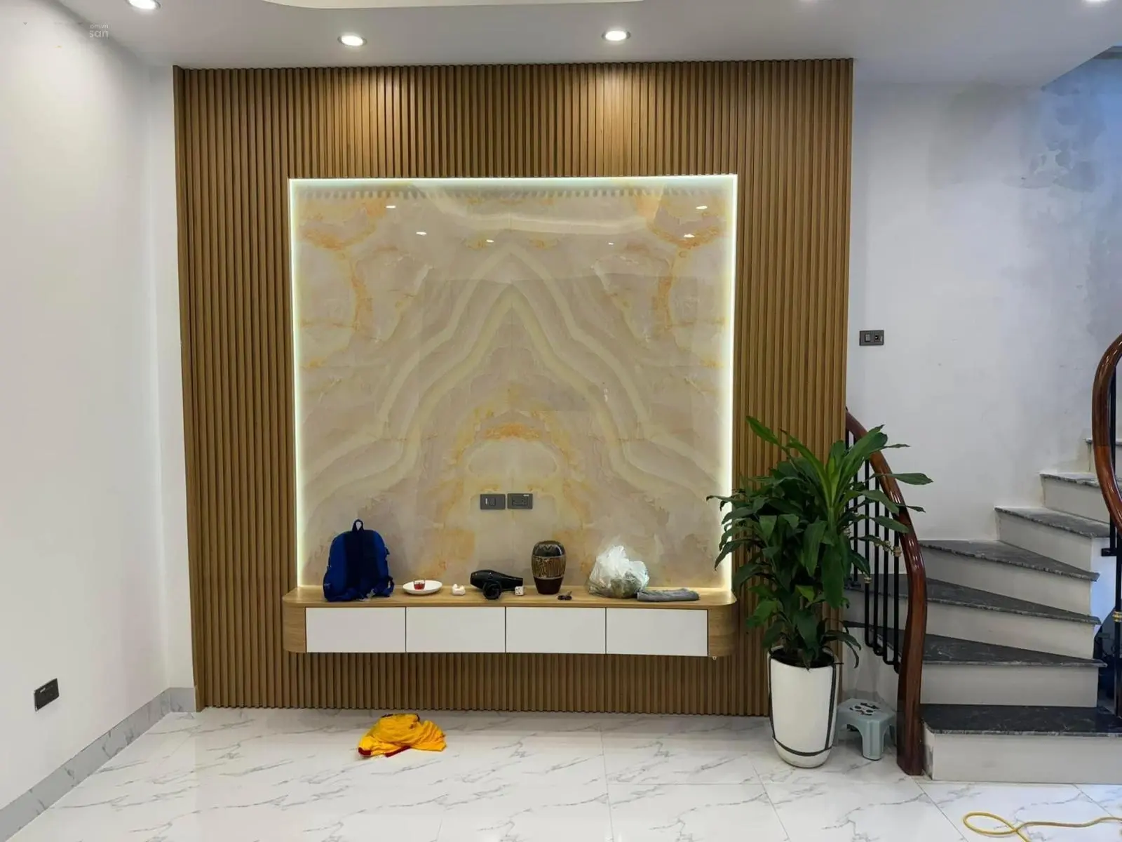 Nhà VIP ĐẸP - Thái Hà - Đống Đa - Thang Máy - DT : 30m2 * 6 tầng * 6m * nhỉnh 12tỷ