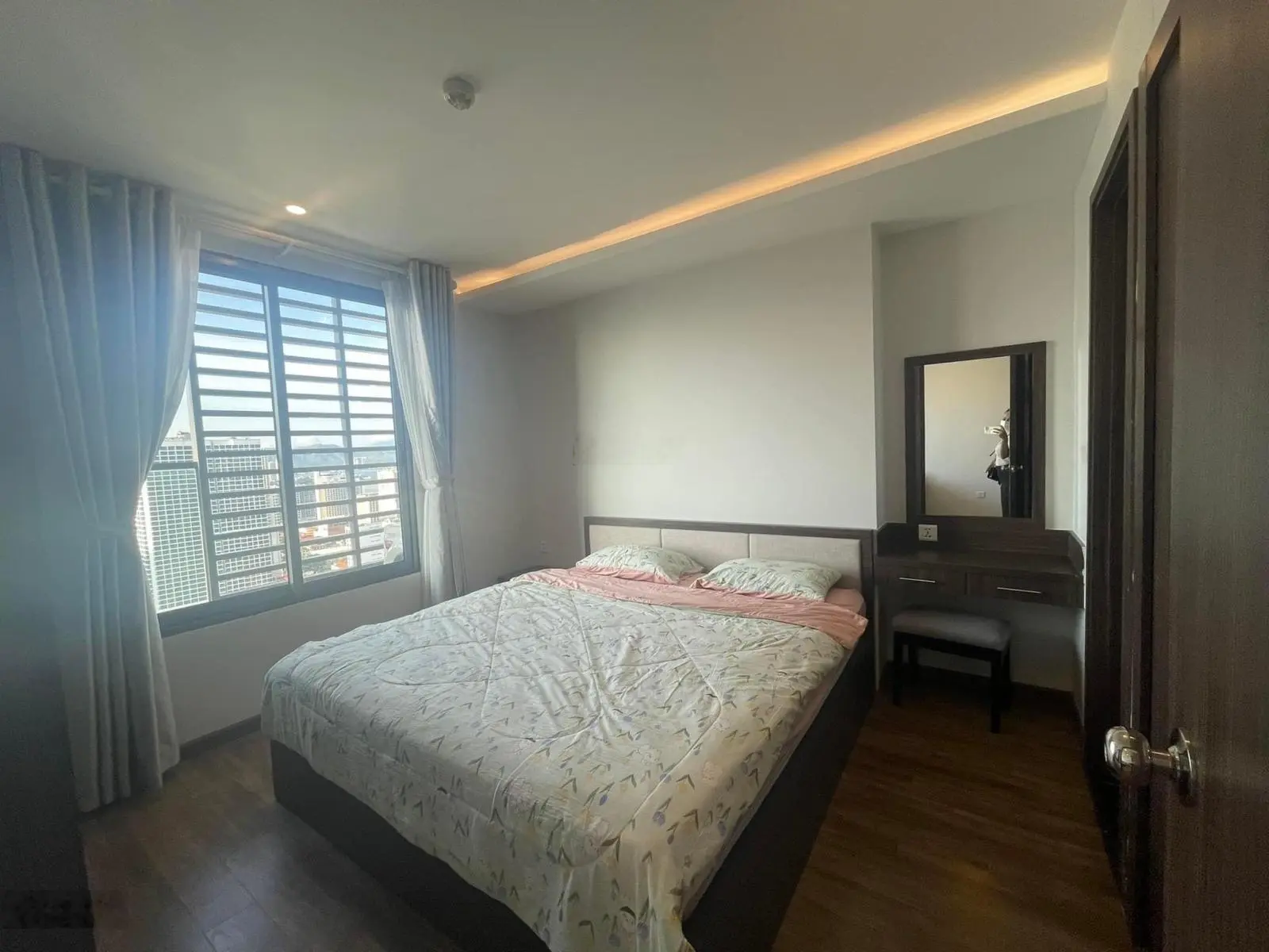 CHÍNH CHỦ -GIỎ HÀNG CHUYÊN VIRGO 5sao TTTP 2 Phòng Ngủ view BIỂN có HỒ BƠI đẹp pháp lý VĨNH VIÊN