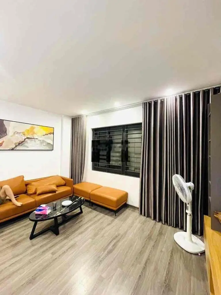 Hiếm, Lô góc phố Chùa Bộc, trc nhà ô tô tránh, vừa ở vừa kd,35m2x4,5T!