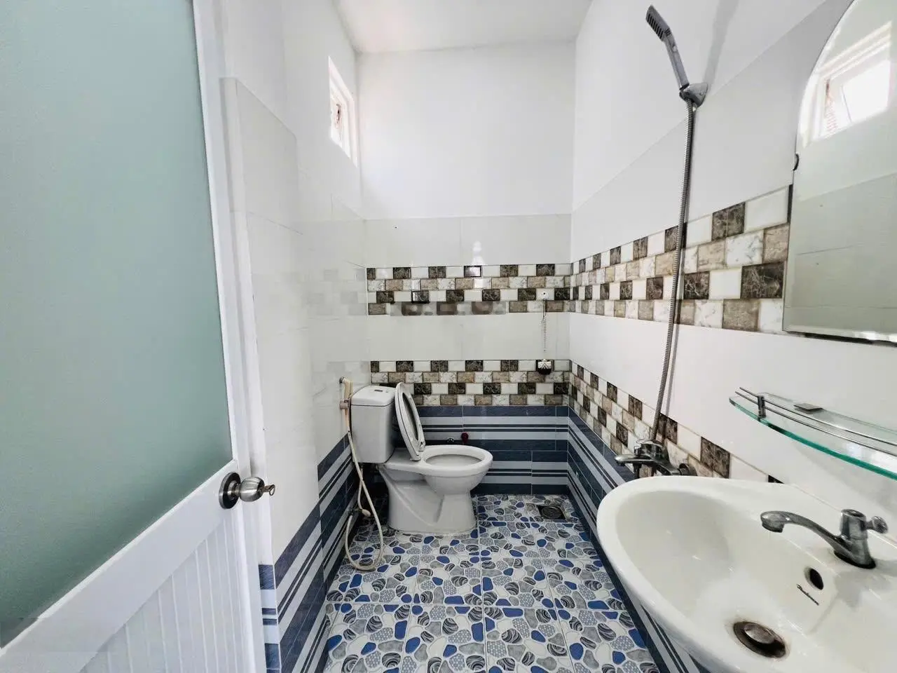 Bán NR 4PN, 4WC, 64m2 tại Dương Cát Lợi, Nhà Bè, 7,1 tỷ giá ưu đãi siêu hot