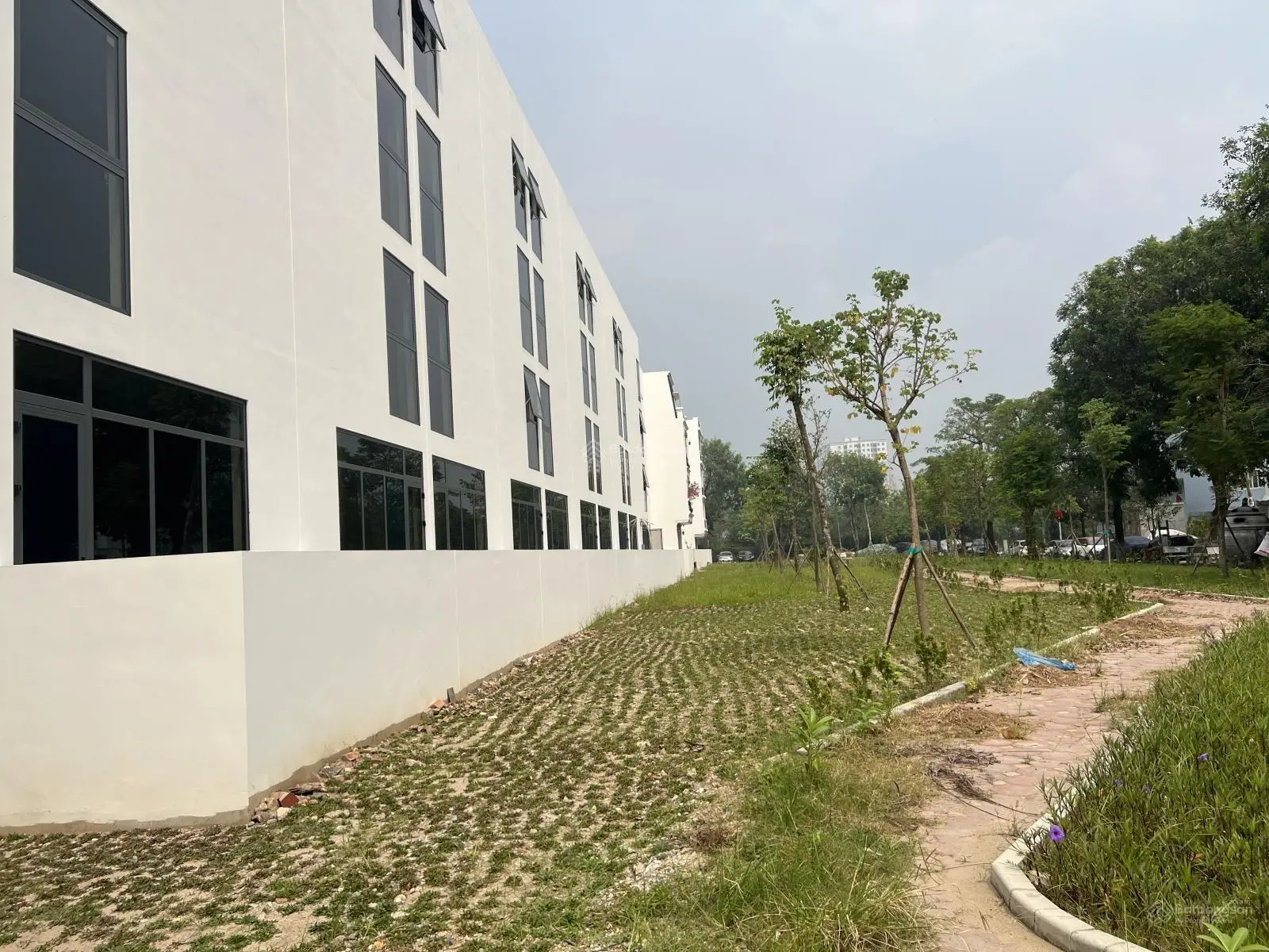 Cần bán liền kề góc b1.1 chỉ cần hoàn thiện về là ở