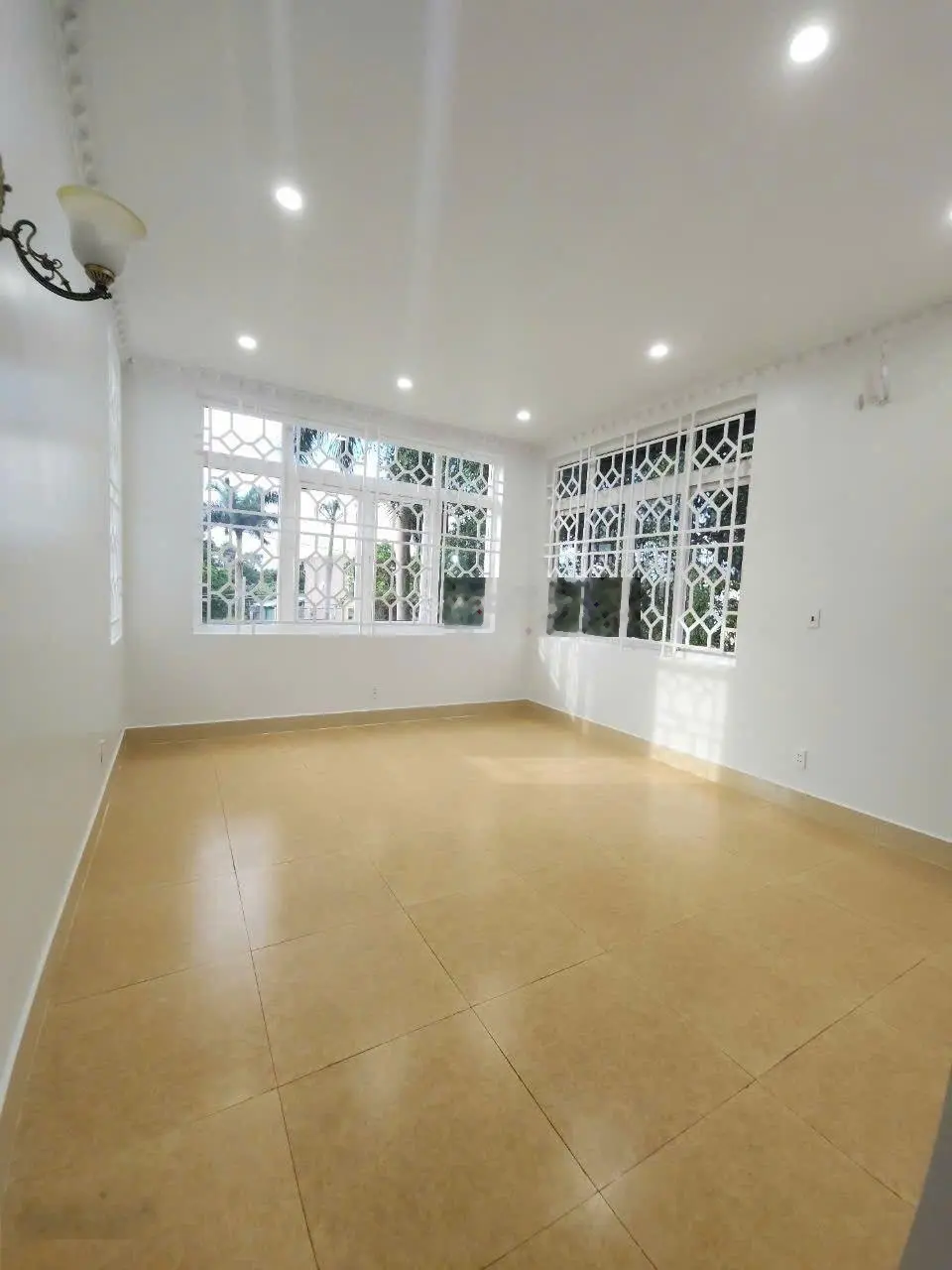 Biệt thự vườn giáp sông Sài Gòn gần chợ Lái Thiêu P. Lái Thiêu, TP. Thuận An