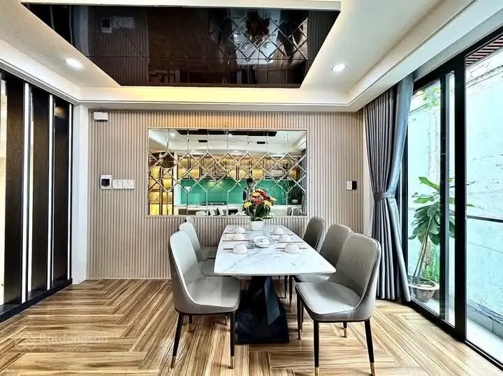 Bán gấp nhà Nguyễn Văn Tăng , Long Bình , Quận 9. DT 65m2 giá bán 3 tỷ .Sổ riêng