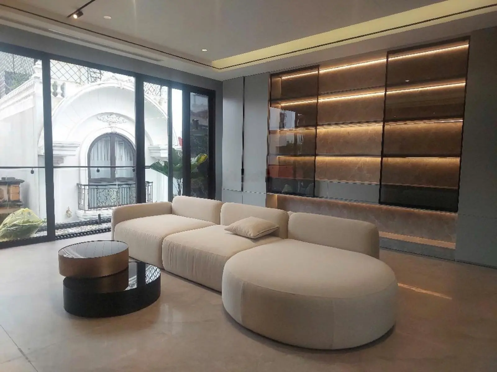 Bán nhà khu víp 918 Phúc Đồng 85m2, MT 6,5m, 5tầng giá 20tỷ phân lô vỉa hè ôtô tránh
