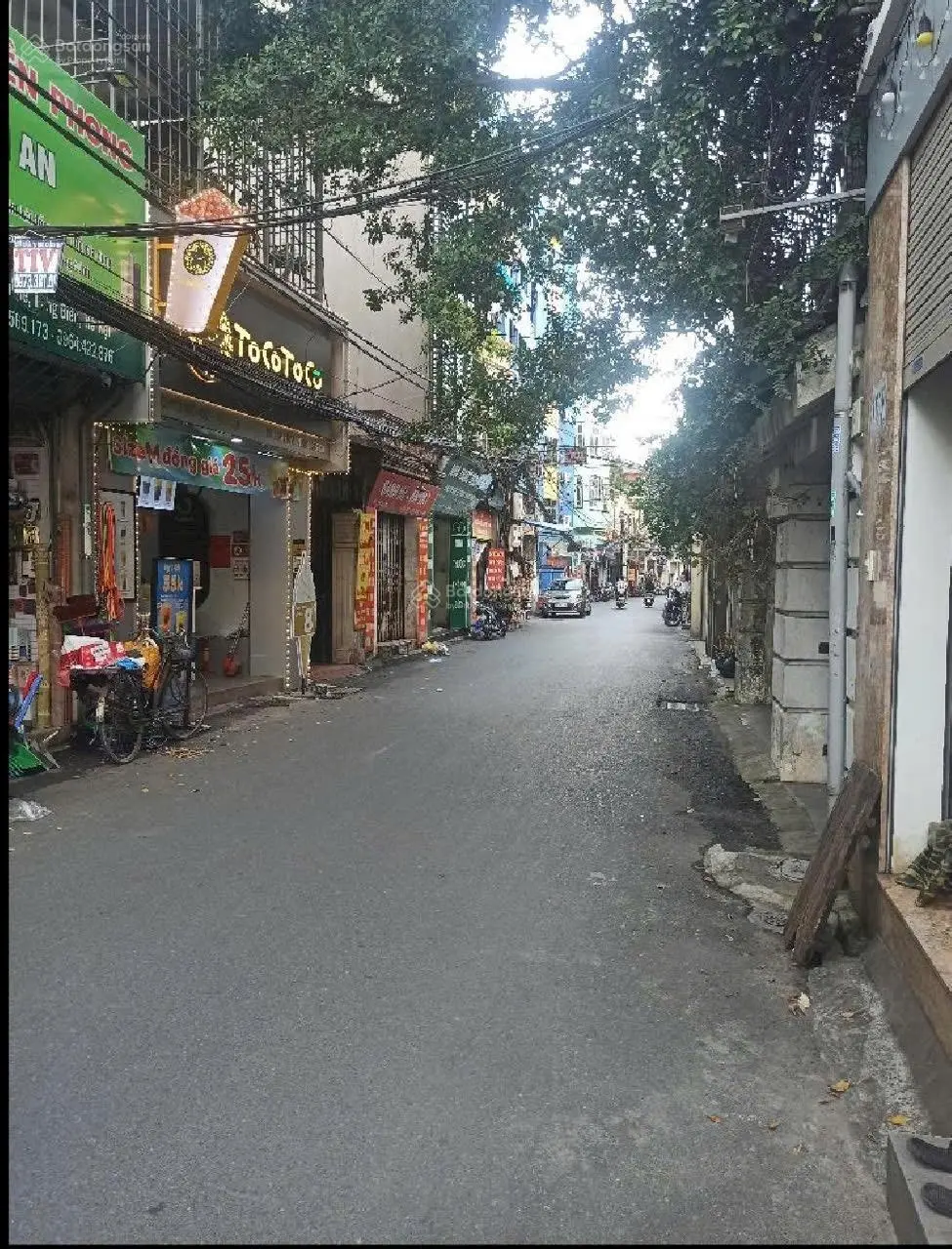 Đất vuông vắn thổ cư, xây nhà ở tuyệt đẹp. Gần hồ thoáng sáng