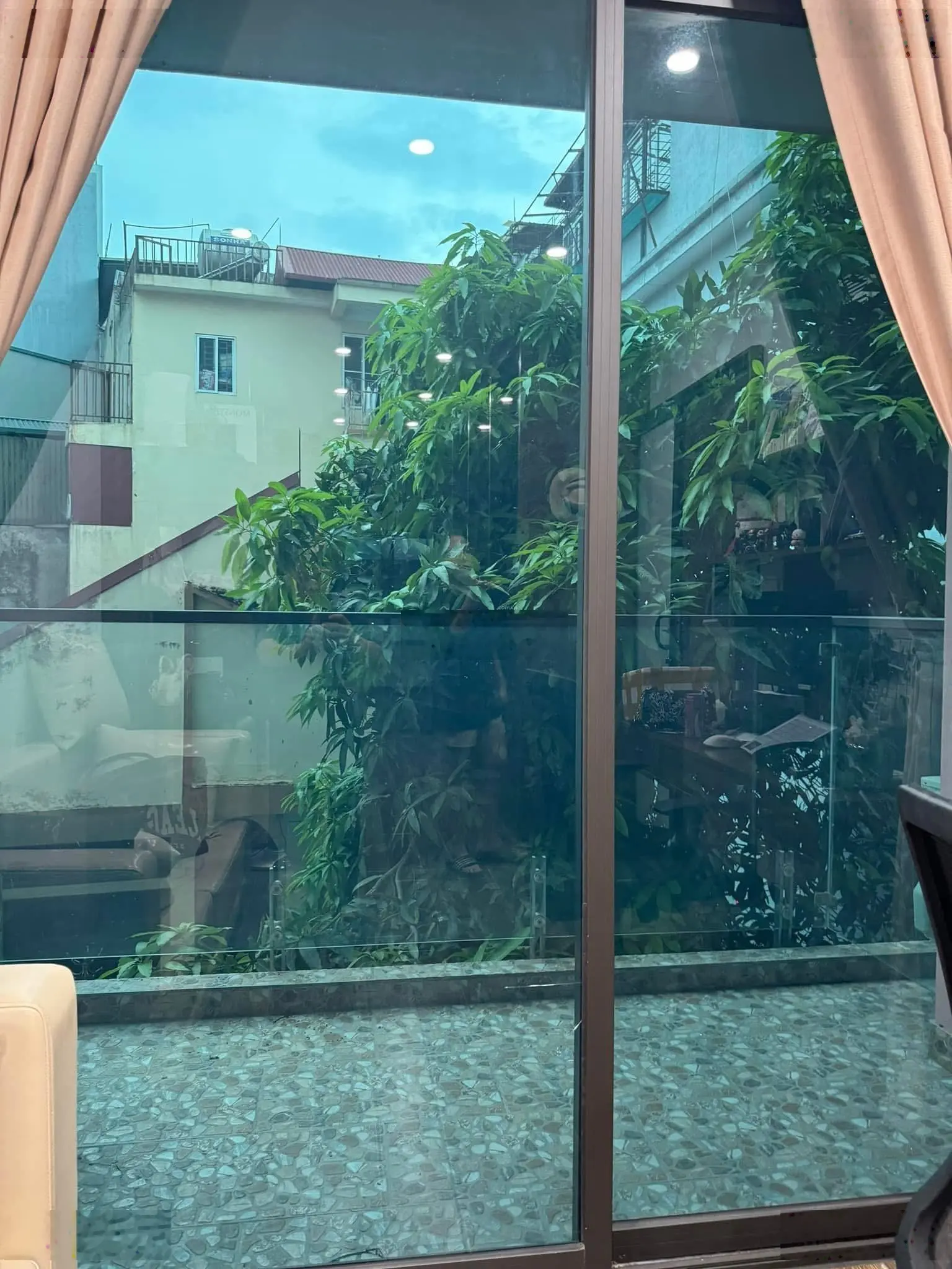 Phân lô phố Cầu Giấy, 10m ra mặt phố, 8 tầng thang máy, ô tô đỗ cửa, 2 thoáng vĩnh viễn, 65M*8T