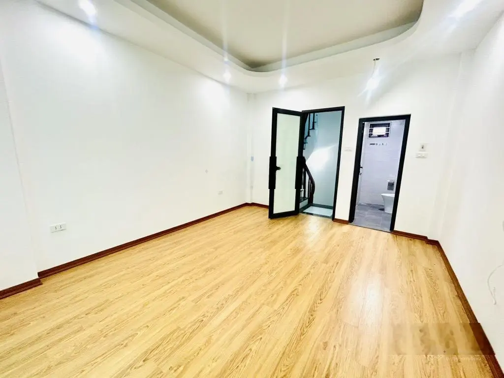 BÁN NHÀ ĐÀM QUANG TRUNG, LONG BIÊN - NGÕ NÔNG - 50M ra đường lớn - 35m 5 tầng giá 5.x tỷ có TL