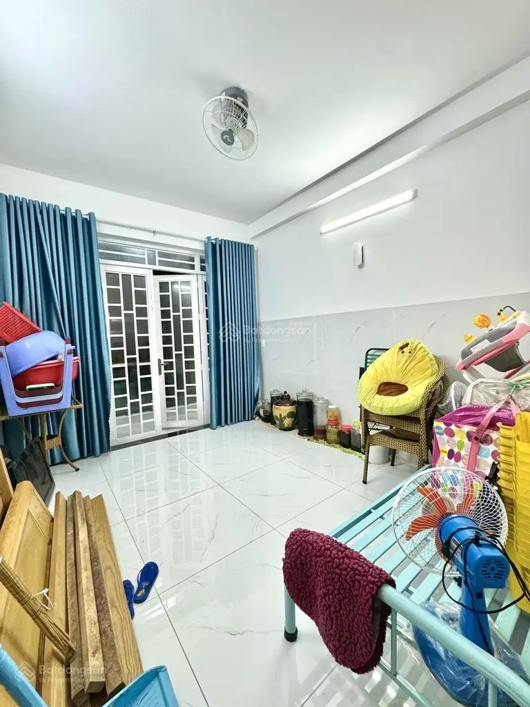 Sau lưng căn mặt tiền - nhà đẹp Lê Văn Việt Hiệp Phú Q9 - 6.7 tỷ - 69m2 - 5PN - xe hơi tới nhà