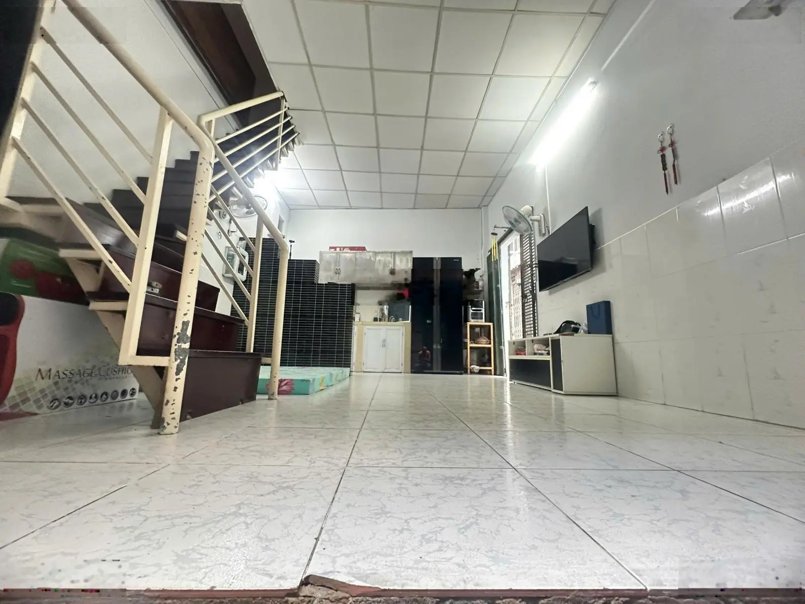 Cần Bán Gấp Nhà P10 Tân Bình đường Bùi Thế Mỹ 30m2 3 tầng chỉ 3,5 tỷ.