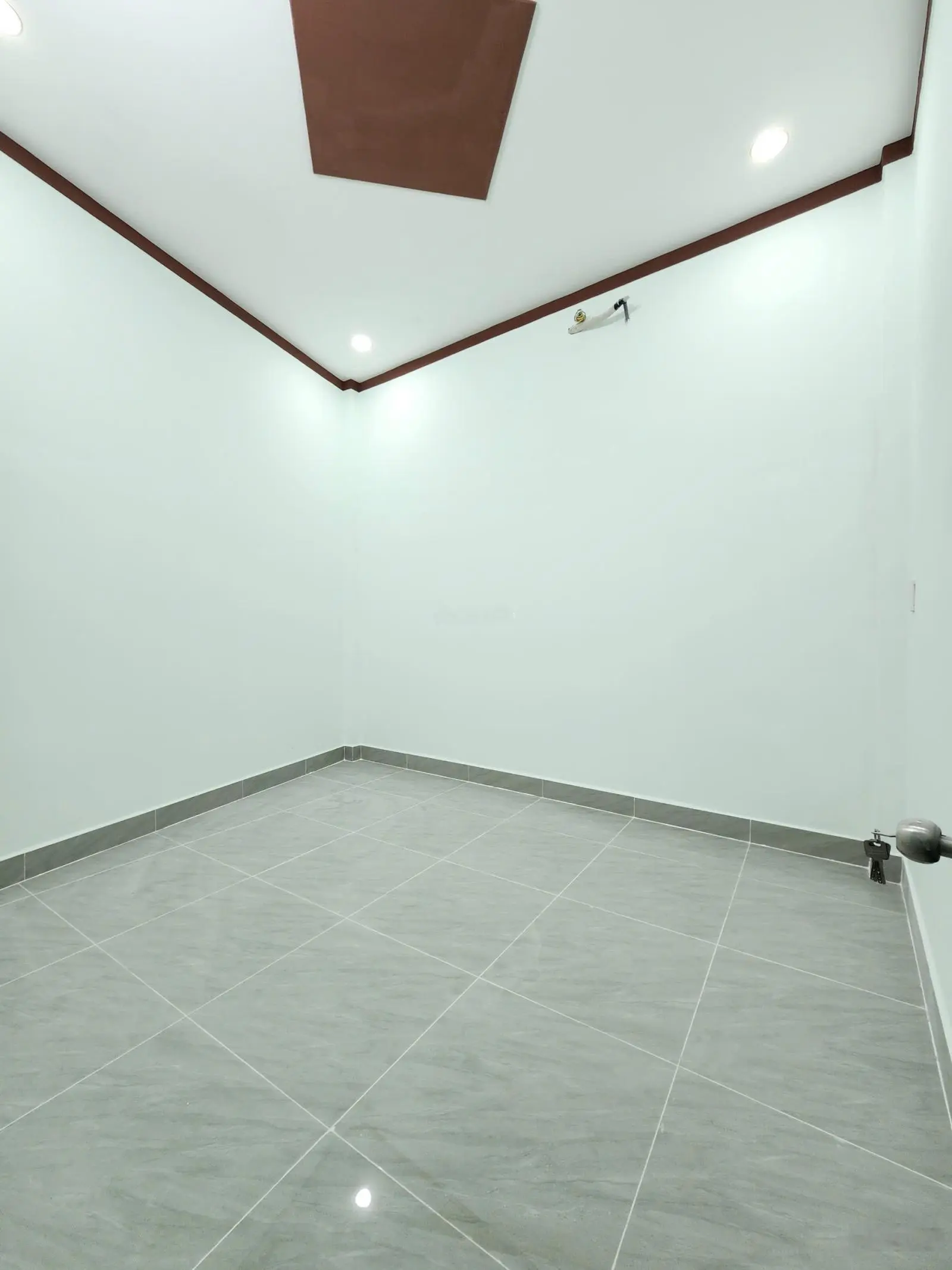 2,75 tỷ bán nhà MT kinh doanh 1 trệt 1 lầu gần ngã tư Miếu Ông Cù 500m, P. Bình Chuẩn, Tp. Thuận An